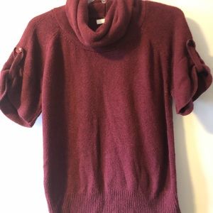 Burgundy Cowl neck short sleeve sweater.